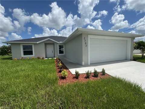 2702 46th, LEHIGH ACRES, FL 33976