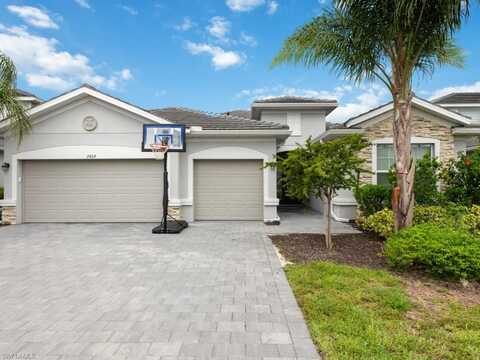 2424 Fallglo, NAPLES, FL 34120