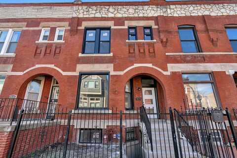 3634 S Calumet Avenue, Chicago, IL 60653