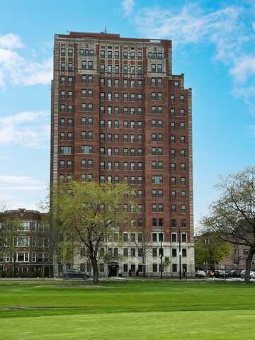 7000 S South Shore Drive, Chicago, IL 60649