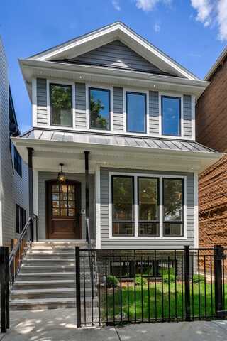 1753 W Barry Avenue, Chicago, IL 60657