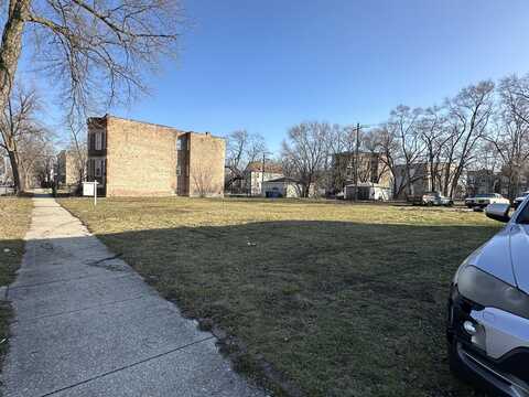 4111 W Monroe Street, Chicago, IL 60624