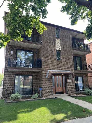 6525 W 64th Place, Chicago, IL 60638