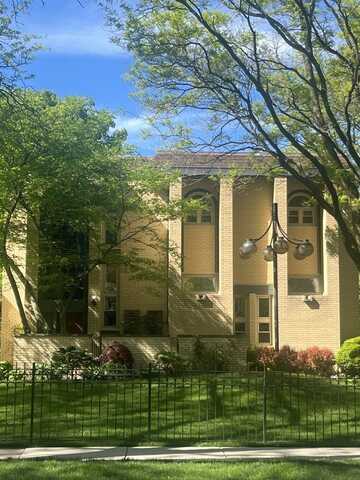 1158 E 49th Street, Chicago, IL 60615