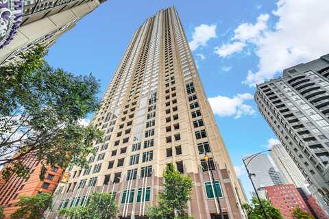 33 W ONTARIO Street, Chicago, IL 60654