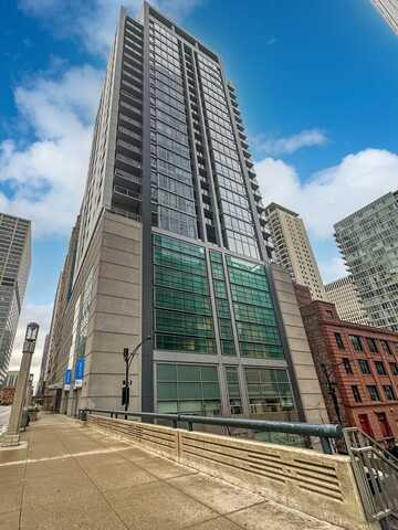 160 E ILLINOIS Street, Chicago, IL 60611