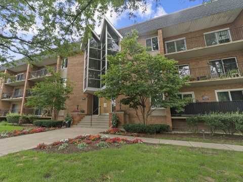 1060 N Mill Street, Naperville, IL 60563