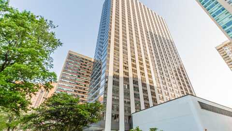 3150 N Lake Shore Drive, Chicago, IL 60657