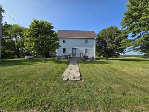 826 E 2500 North Road, Ashkum, IL 60911