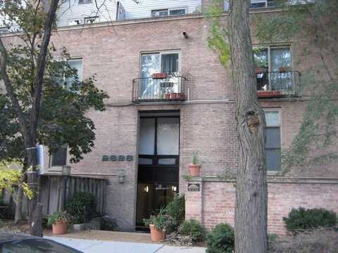 2828 N Burling Street, Chicago, IL 60657