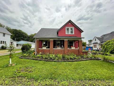 207 Maple Street, Rossville, IL 60963