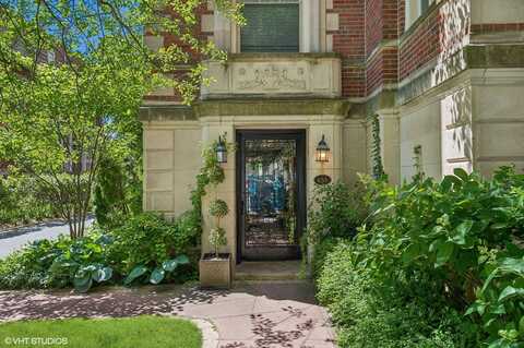 655 W Junior Terrace, Chicago, IL 60613