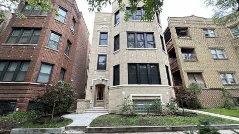 5405 N Campbell Avenue, Chicago, IL 60625