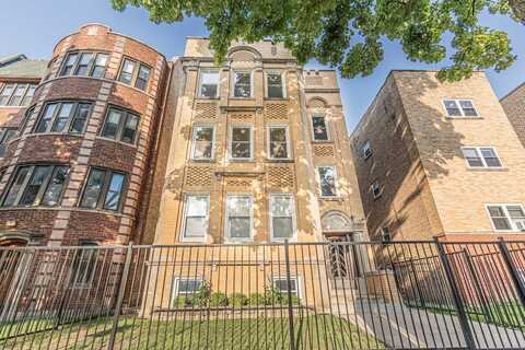 6539 N Mozart Street, Chicago, IL 60645