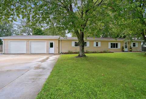 1207 Rolling Hills Drive, Mahomet, IL 61853