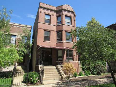 3925 N Janssen Avenue, Chicago, IL 60613