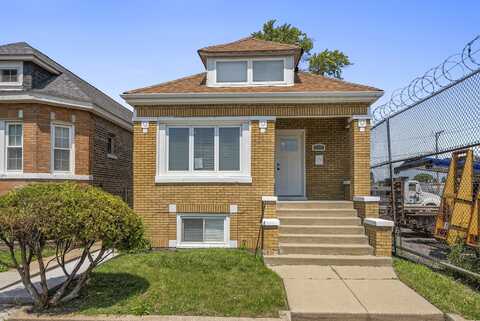 5418 W Flournoy Street, Chicago, IL 60644