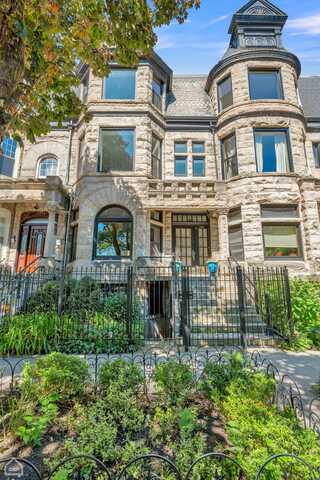 5034 S Blackstone Avenue, Chicago, IL 60615