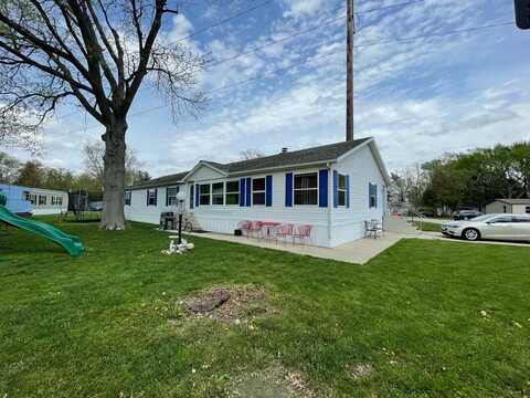 471 Macon Street, Mahomet, IL 61853