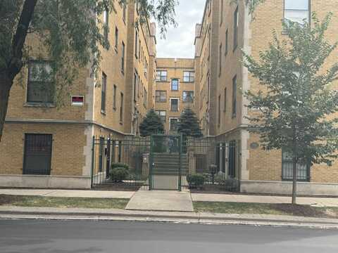 7219 S Yates Boulevard, Chicago, IL 60649