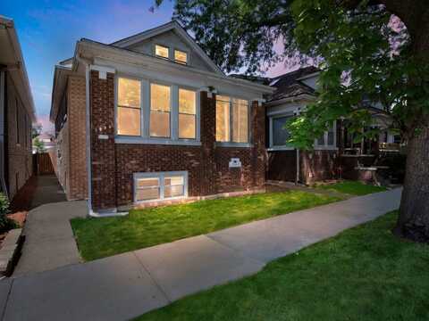 7818 S Eberhart Avenue, Chicago, IL 60619