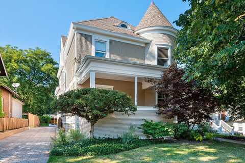 1818 Wilmette Avenue, Wilmette, IL 60091