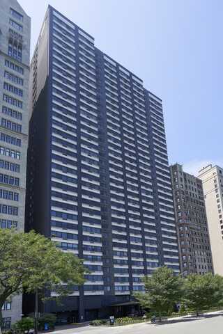 1440 N LAKE SHORE Drive, Chicago, IL 60610