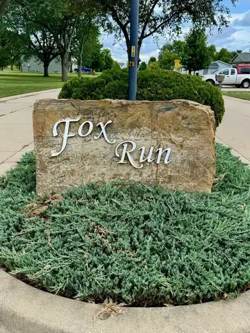 119 Fox Run Court, Le Roy, IL 61752