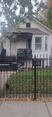 4816 W Ferdinand Street, Chicago, IL 60644