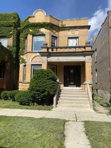 6634 S Minerva Avenue, Chicago, IL 60637