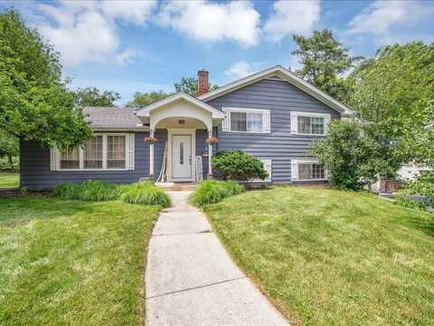 5 Meisinger Lane, Naperville, IL 60540