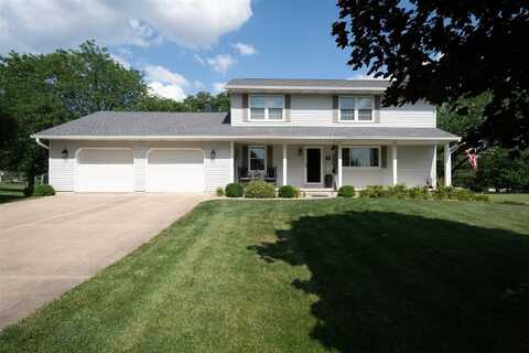 307 Blue Jay Drive, Le Roy, IL 61752