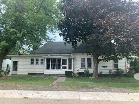 112 S Third Avenue, Streator, IL 61364