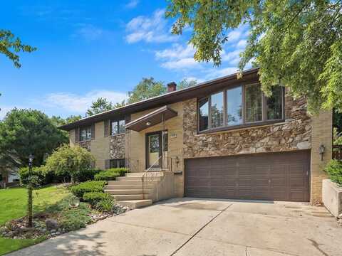 6425 FORESTVIEW Drive, Oak Forest, IL 60452