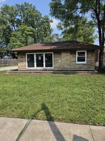 2121 S 5th Avenue, Maywood, IL 60153