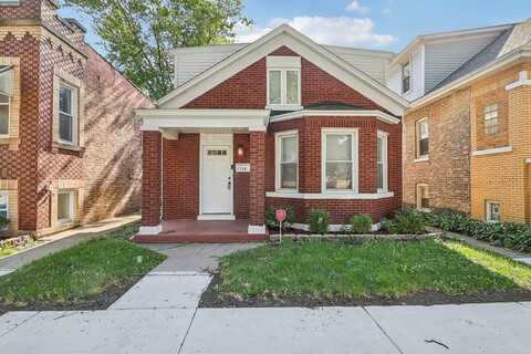 2715 Harvey Avenue, Berwyn, IL 60402