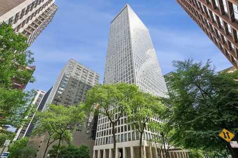 260 E Chestnut Street, Chicago, IL 60611