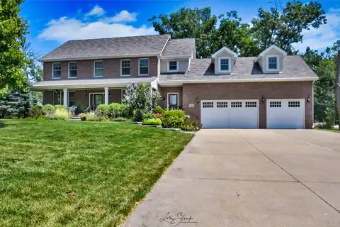 8559 S 85th Court, Hickory Hills, IL 60457