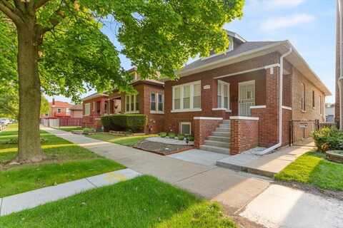 7614 S Chappel Avenue, Chicago, IL 60649