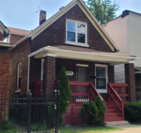 9231 S Ellis Avenue, Chicago, IL 60619