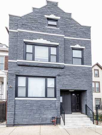 2542 S Albany Avenue, Chicago, IL 60623