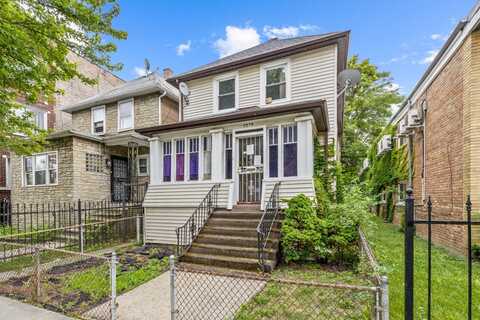 5519 W Gladys Avenue, Chicago, IL 60644