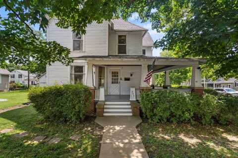 303 E Marion Street, Monticello, IL 61856