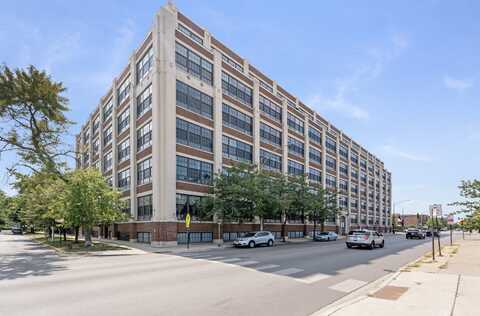 3963 W Belmont Avenue, Chicago, IL 60618