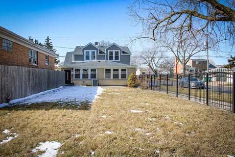 4900 S Laramie Avenue, Chicago, IL 60638