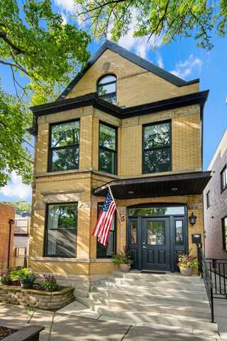 2144 W Cortland Street, Chicago, IL 60647