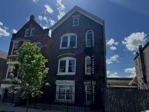 2306 S Troy Street, Chicago, IL 60623