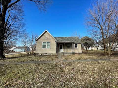 230 W 3rd Street, Latham, IL 62543