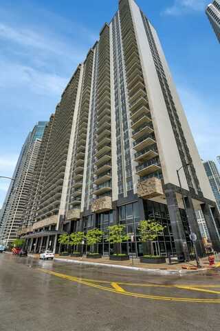 400 E RANDOLPH Street, Chicago, IL 60601