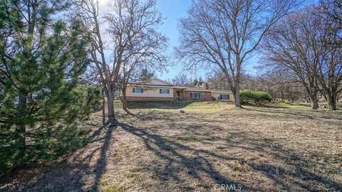 29450 Stallion Springs Dr, Tehachapi, CA 93561